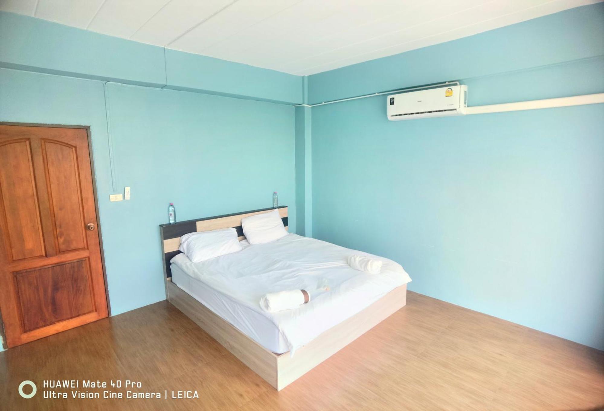 Ban Khlong Krang 115 Townhouse酒店 外观 照片