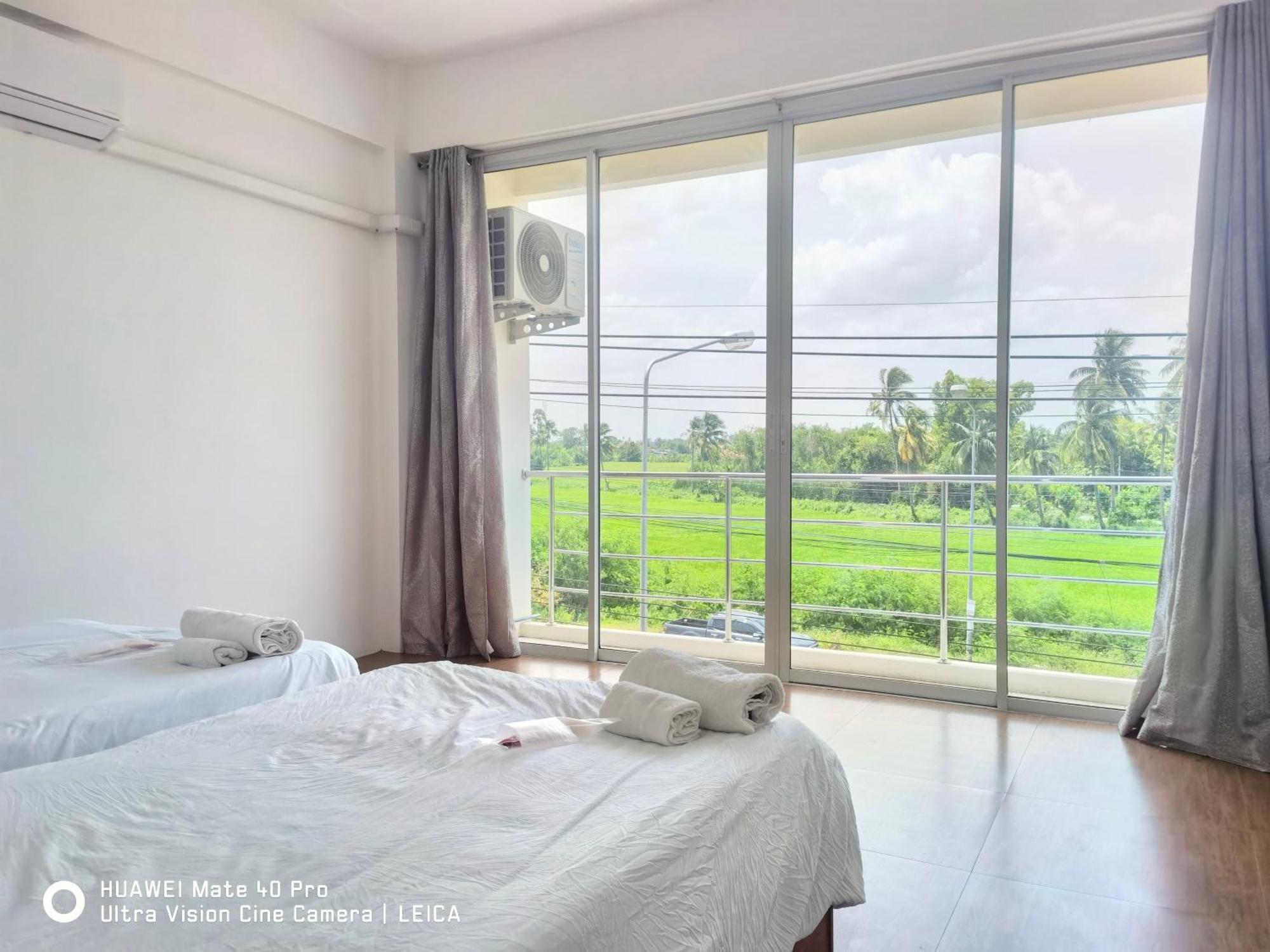 Ban Khlong Krang 115 Townhouse酒店 外观 照片