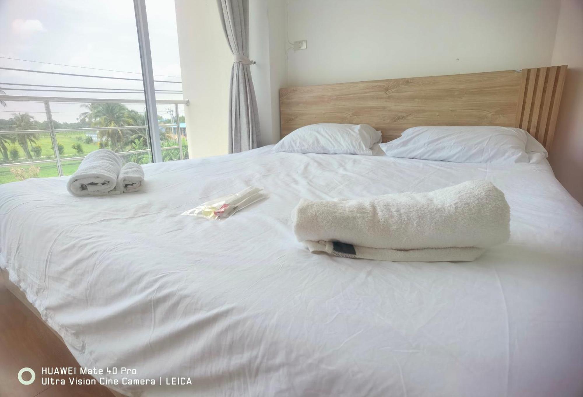 Ban Khlong Krang 115 Townhouse酒店 外观 照片