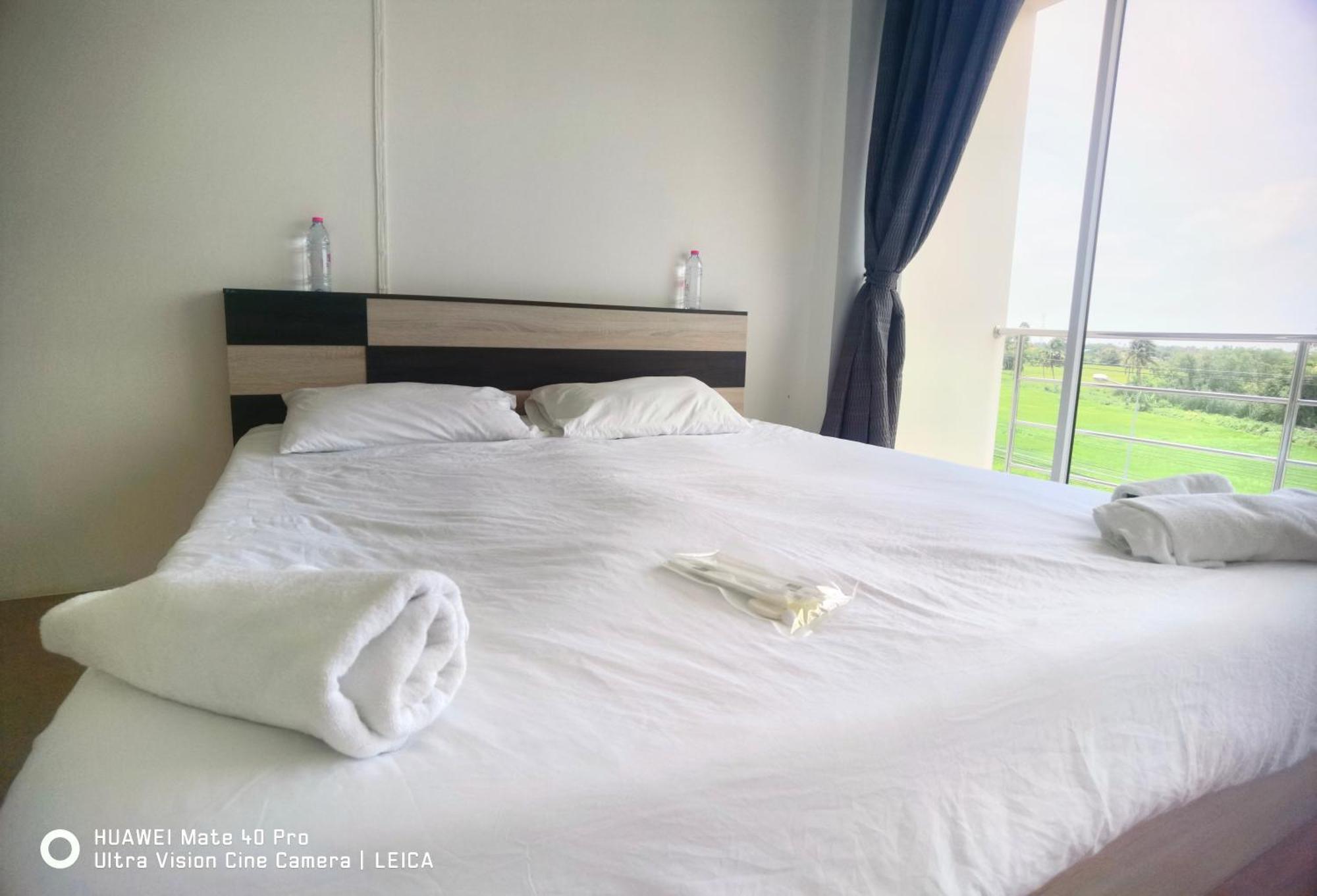 Ban Khlong Krang 115 Townhouse酒店 外观 照片