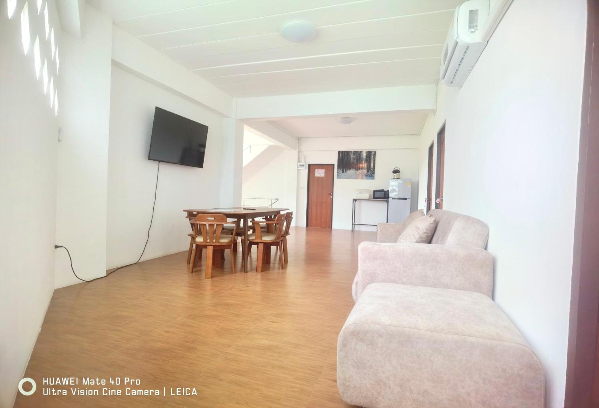 Ban Khlong Krang 115 Townhouse酒店 外观 照片